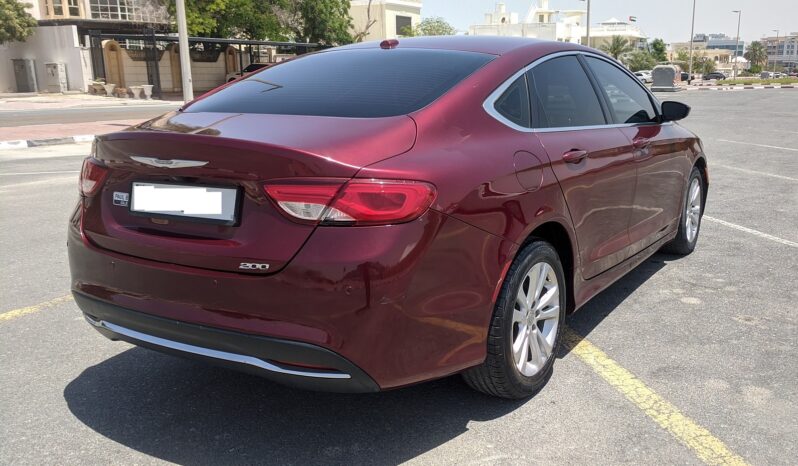 Chrysler 200 very good condition full